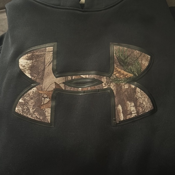 Under Armour Hoodie Black and Camo - Picture 5 of 5